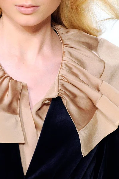 Look 80